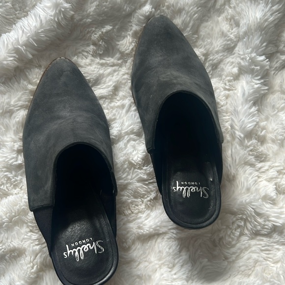 Women’s.   Shelley’s London  Black shoes - Picture 1 of 4